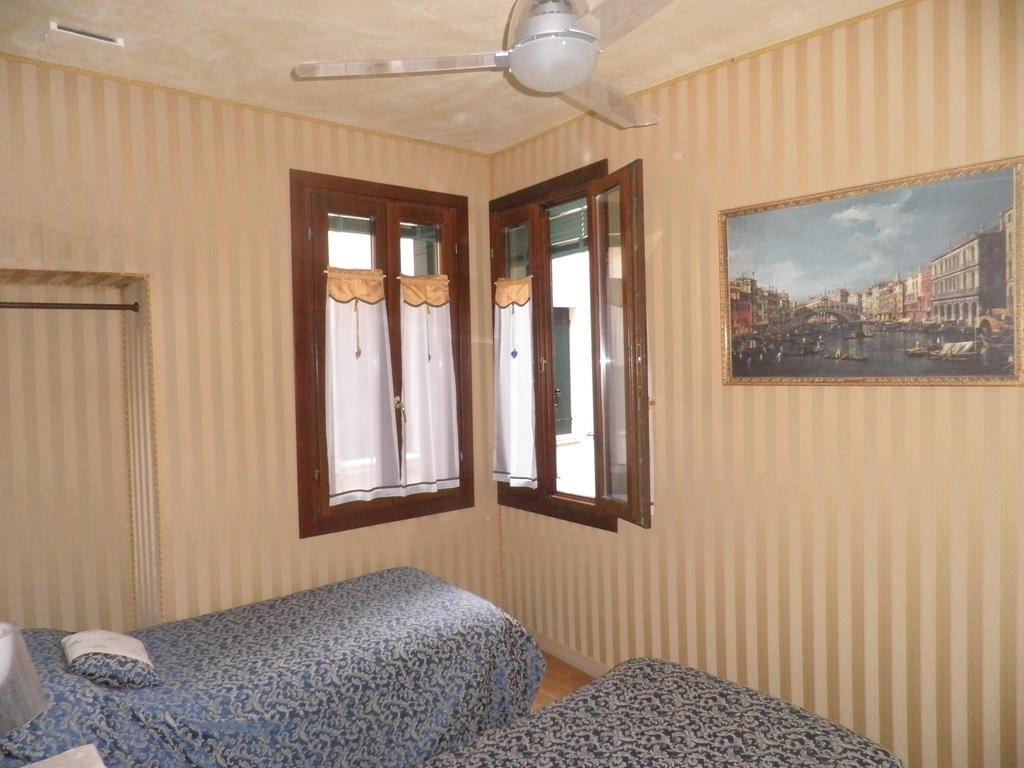 Ca' Delle Maschere Venice Exterior photo
